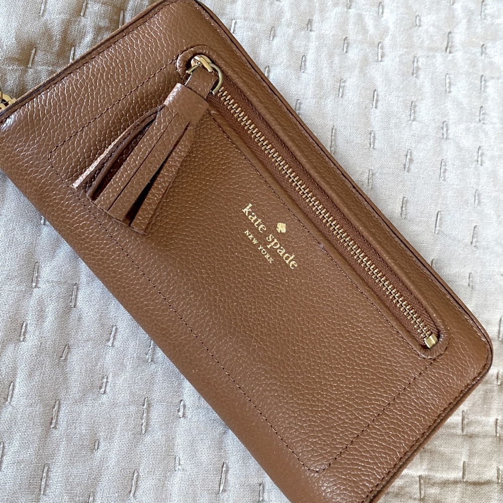 Kate Spade New York Chester Street Neda Wallet.